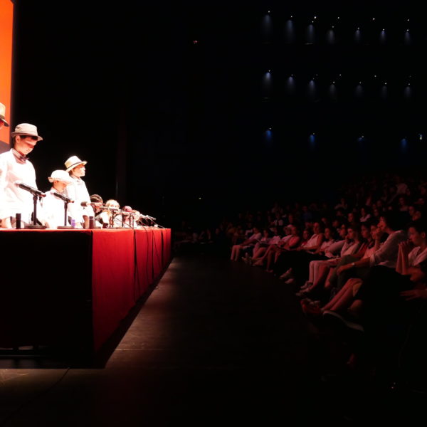 Pièces à lire, pièces à entendre